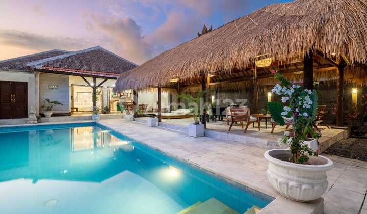 Villa Mewah Freehold 680 M² di Berawa Canggu, 2 Menit ke Montessori & 4 Menit ke Pantai Villa Mewah Freehold 680 M² di Berawa Canggu, 2 Menit ke Montessori & 4 Menit ke Pantai