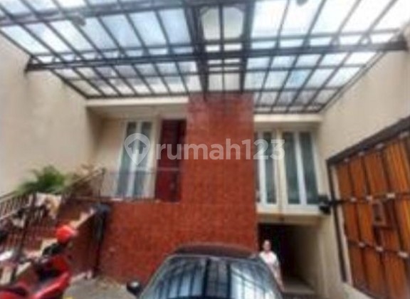 Price Reduced From 6 Billion to 4.5 Billion Auction Sale, Kebayoran Baru House on Jl. H. Jian, Cipete, South Jakarta 2