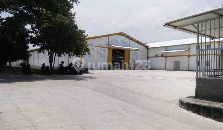 Turun Harga Dijual Melalui Lelang Rumah Kantor dan Bekas Pabrik di Cianjur (Bisa Ajb)