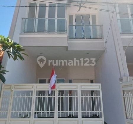 Mulyosari Utara New Fresh House Near Bhaskara Selatan, Suterojo, Its