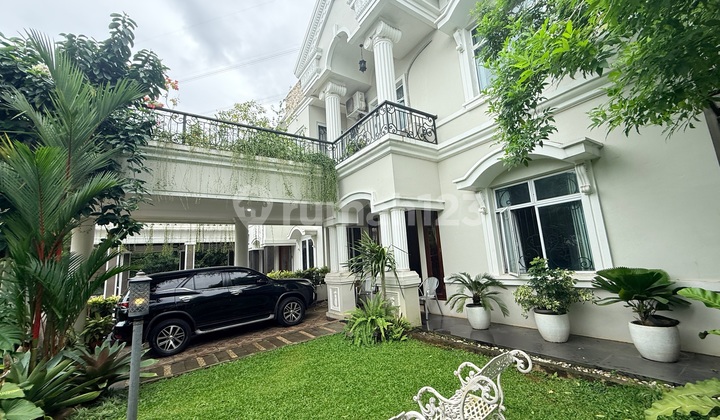 Luxury Homes in the Favorite Cluster of Legenda Wisata Cibubur