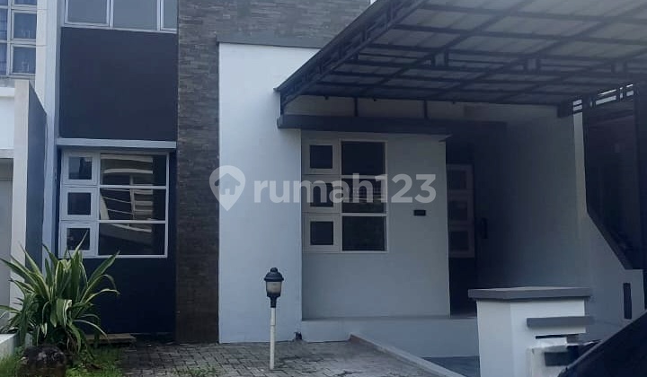 Rumah Dijual Cepat di Legenda Wisata Siap Huni Rumah Dijual Cepat di Legenda Wisata Siap Huni