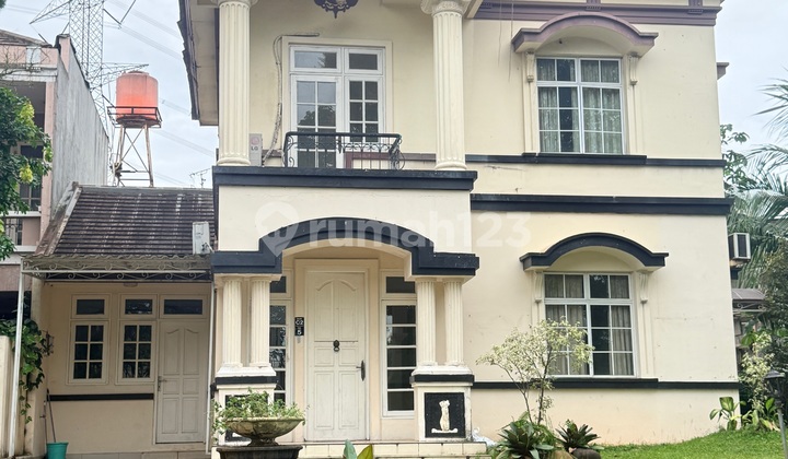 Luxury Corner House For Quick Sale, Legendary Tourist Area.