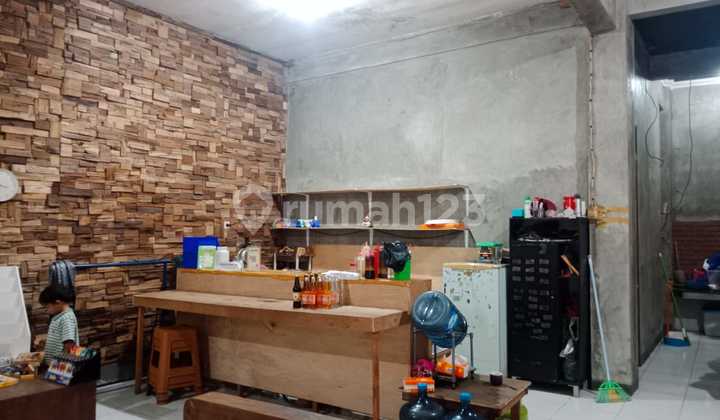 Shop House for Sale, Ready to Use, Loss Price, Negotiable Until Deal, Location Near Pancasila University 2