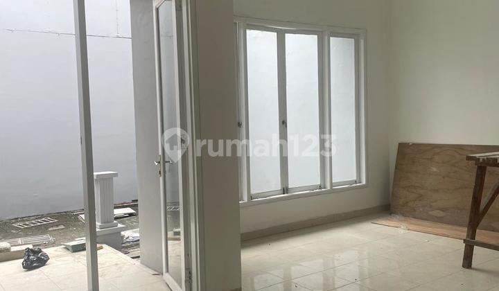 Rumah Baru Renovasi Disewakan Cepat Dikota Wisata 2