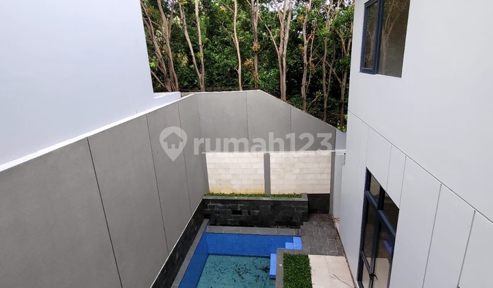 Rumah Cantik Sektor 9 Kolam Renang Pribadi (Sp 0440 Ia)