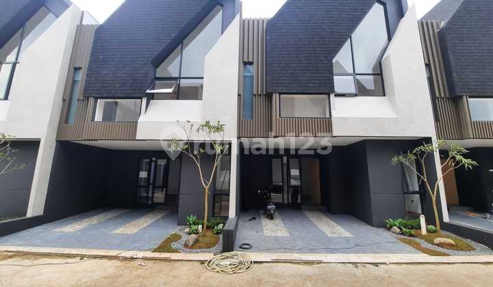 Dijual Rumah Bagus 3 Lantai di Trevista Rempoa The South, Ciputat Timur, Tangerang Selatan