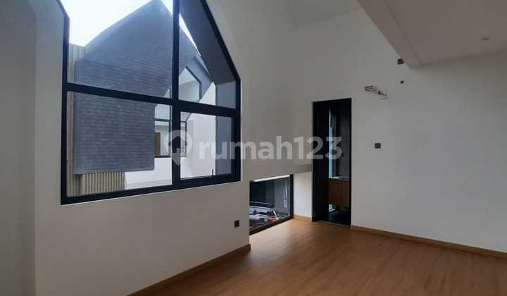 For Sale Beautiful 3-Story House in Trevista Rempoa The South, East Ciputat, South Tangerang 2