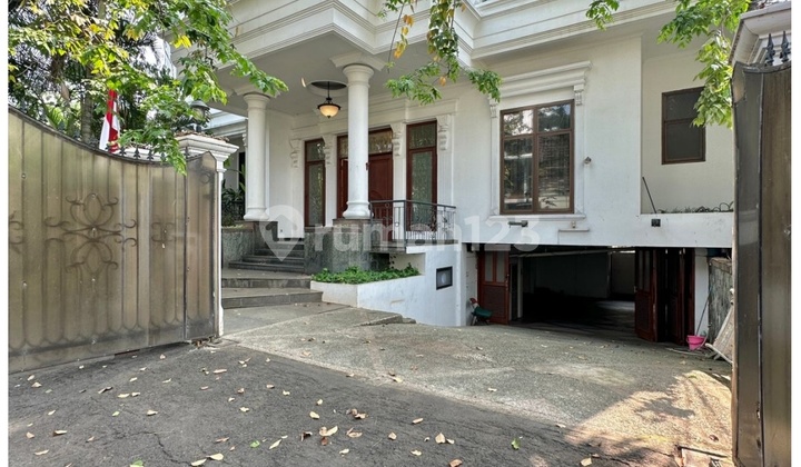 Dijual Rumah Mewah Plus Basement di Wijayakarta Kuningan, Mampang Jakarta