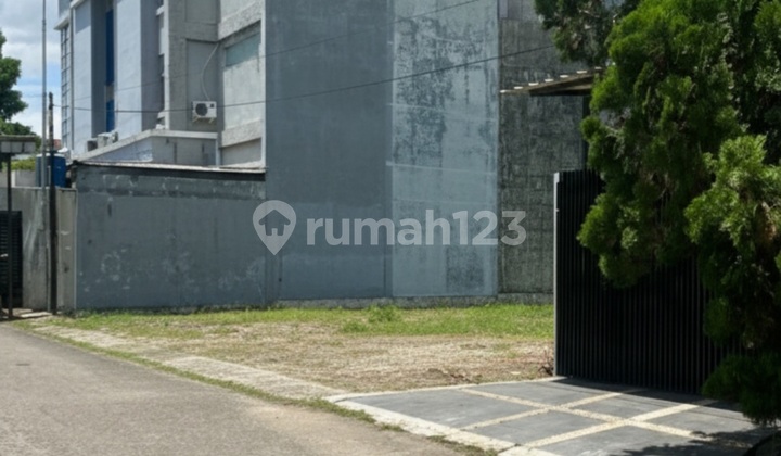 Ready-to-Build Plot in Gading Serpong Sector 1E