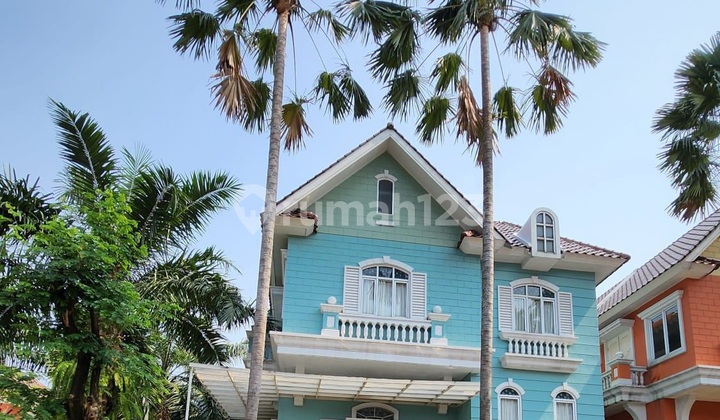 Ready-to-Occupy House in Omaha Village Gading Serpong, Hook Position 1