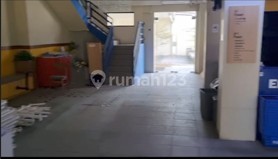 For Rent: 3-Unit Row Shop in Excellent Condition, Ready to Use (Highly Strategic Location) in Ciledug