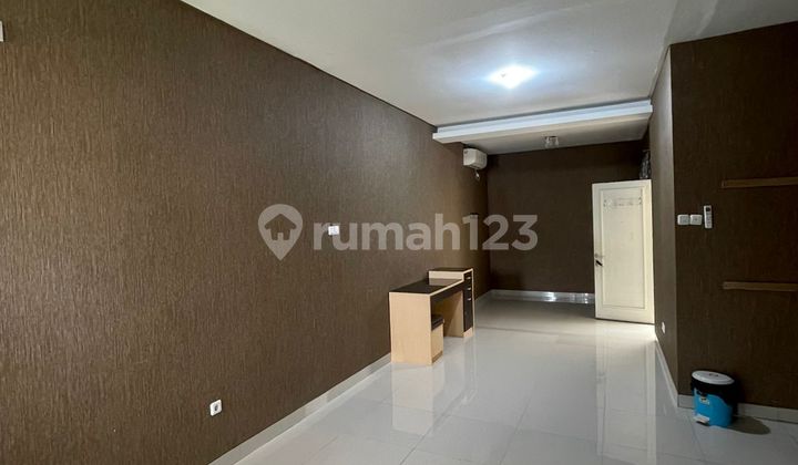 Pik - Affordable 2.5-Story House in Layar Permai