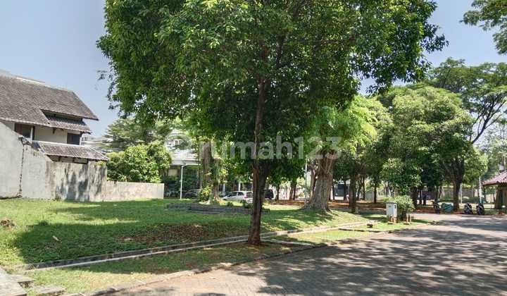 Pik - Hoek Mayang Permai Plot