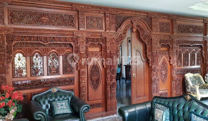 Dijual Rumah Mewah di Daerah Sukajadi 2