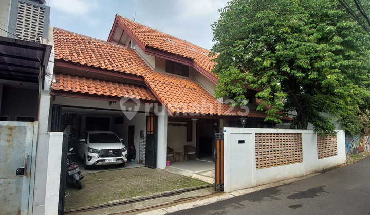 Rumah Asri Kontemporer di Cipete Jaksel