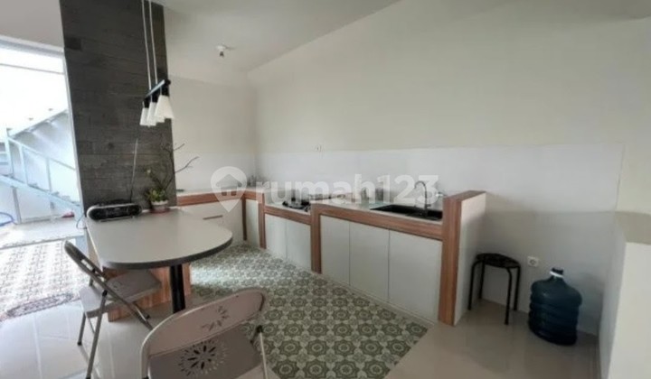 Ready-to-Occupy House with Strategic Location and Comfortable Living @Central Jakarta 2