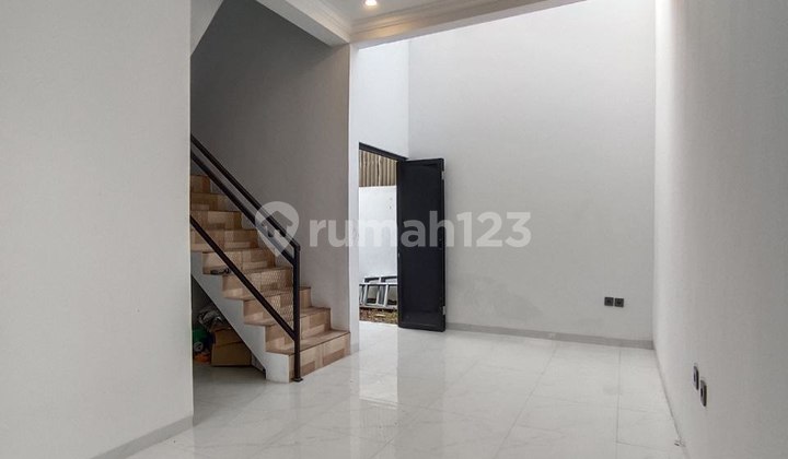 Rumah Baru Ready, Tanah Luas, Tanpa DP, Dekat Tol Jatiasih