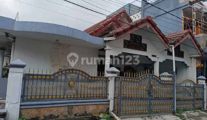 Dijual Rumah di Taman Harapan Baru Hook, Bekasi 2