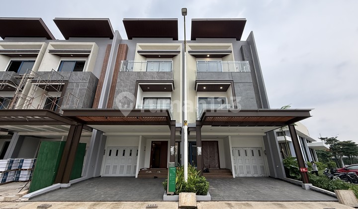 Affordable Brand Newhouse 4 Lantai Pondok Indah Jakarta Selatan