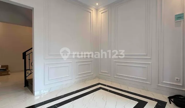 Rumah Siap Huni Jagakarsa dengan Rooftop - Jakarta Selatan 2
