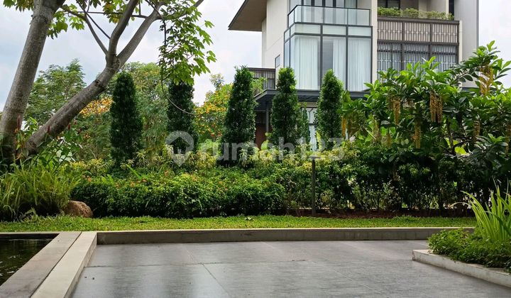 Rumah Mewah View Golf Selatan Jakarta 2