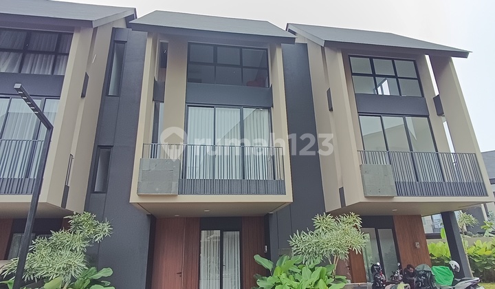 Rumah Siap Huni Full Fasilitas di Lebak Bulus SHM 2
