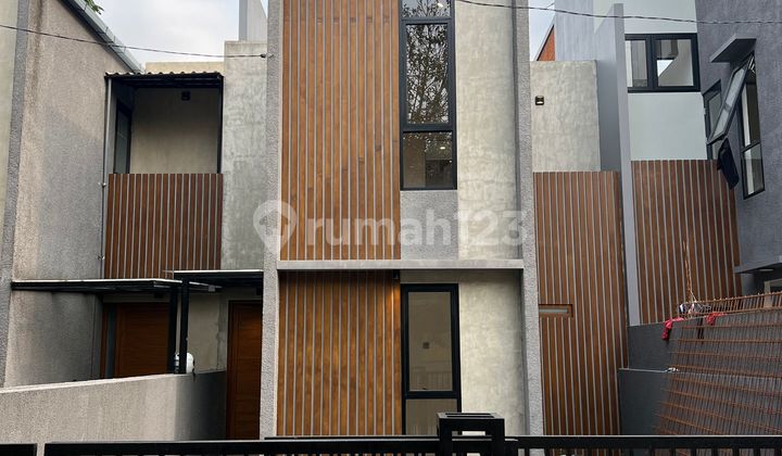 Rumah Siap Huni Jakarta Selatan!
