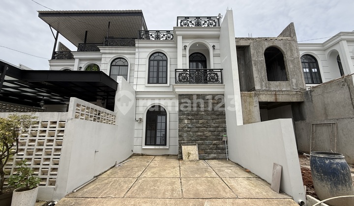 Rumah Cibubur 2,5 Lantai Deket Tol dan LRT Harjamukti 1