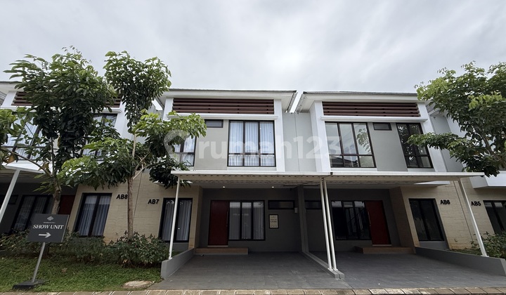 Rumah 2 Lantai Cibubur dengan LRT dan Tol Rumah 2 Lantai Cibubur dengan LRT dan Tol