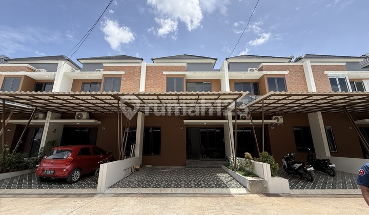 2-Storey House in Cibubur Near Toll Road Strategic Location 2