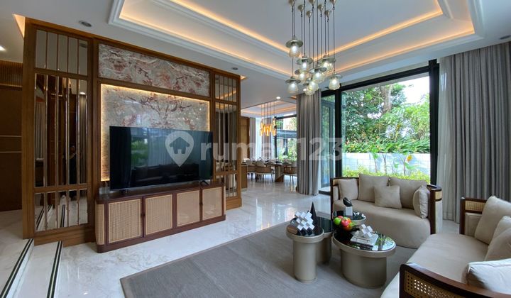 3-Story House in Golf Area, 0 KM to Toll Gate