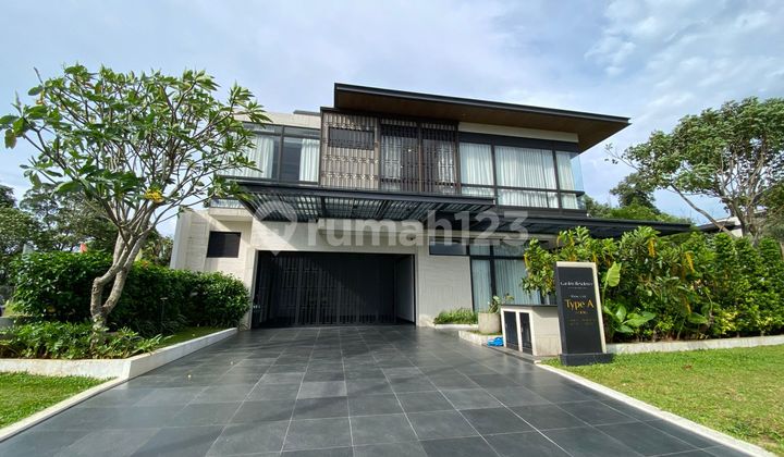 3-Story House in Golf Area, 0 KM to Toll Gate
