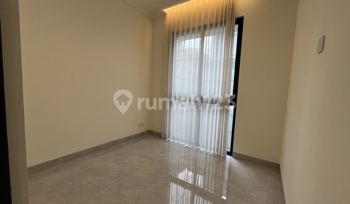 Rumah Mewah Kawasan Cibubur Deket Exit Tol 2