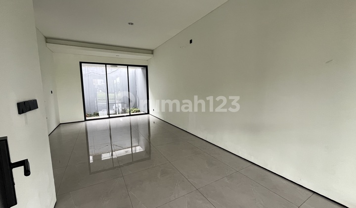 Rumah Murah Dikawasan Cibubur View Danau Deket Pintu Tol