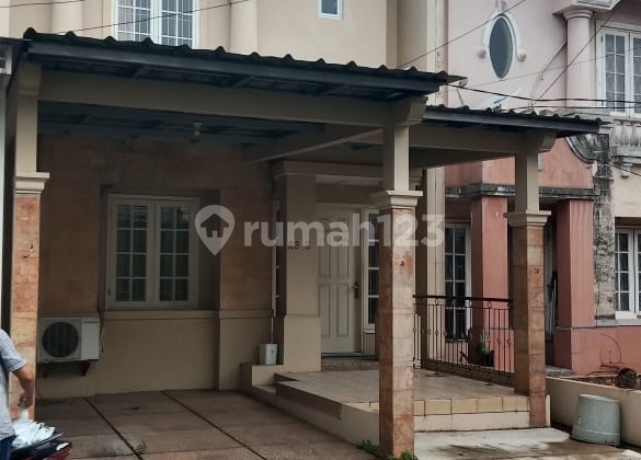Rumah jual di Raffles Hills