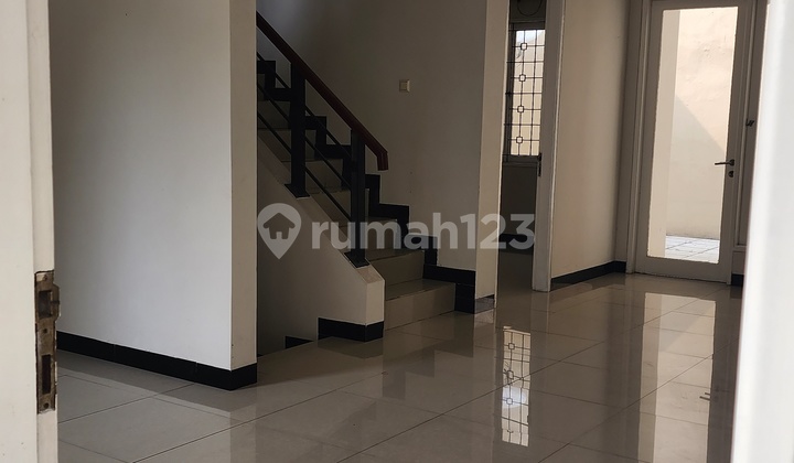 Ready-to-Occupy House in Legenda Wisata 2