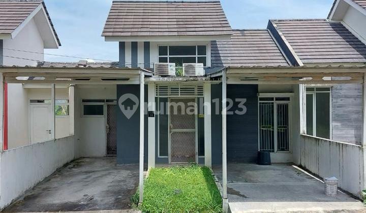 Ready-to-occupy house in Citra Indah Jonggol