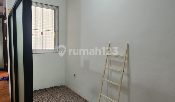 Ready-to-use shophouse in Legenda Wisata 2