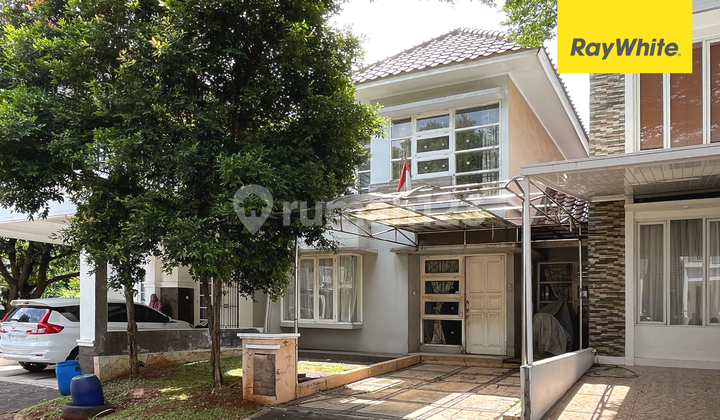 Rumah di Legenda Wisata, Cibubur