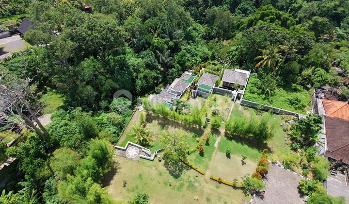 Dijual Resort Villa Komersil View Sungai dan Hutan Ubud Gianyar Bali Dijual Resort Villa Komersil View Sungai dan Hutan Ubud Gianyar Bali