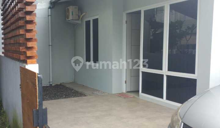 House for Sale in Cinere Limo Near Limo Toll Gate 2