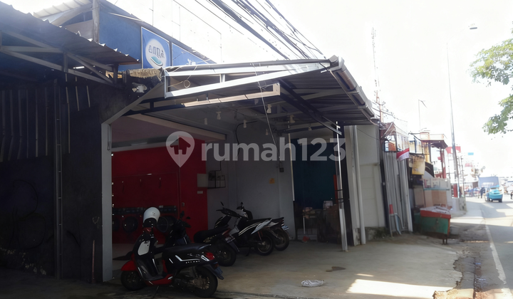 Shop House for Sale in Parung, Strategic Location Near the Market 2