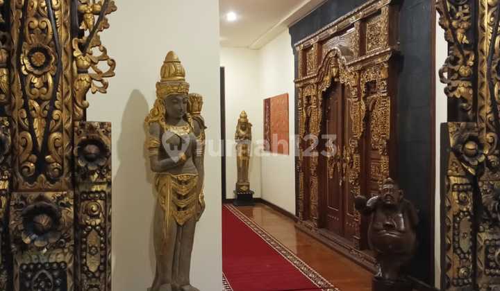 Lebak Bulus House, Land Calculation, Bali Nuance, Many Classic Carvings