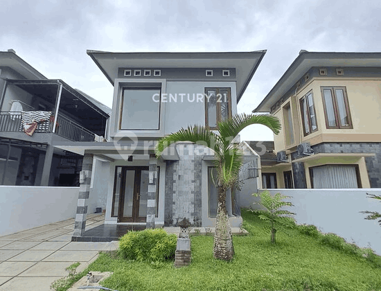 Type 2-Story House Inside One Gate System Housing on Jalan Palagan
