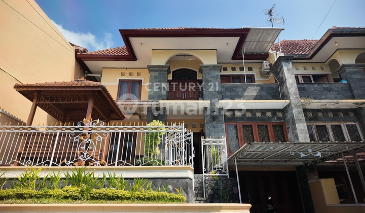 Rumah Dua Lantai Siap dengan Full Furnished