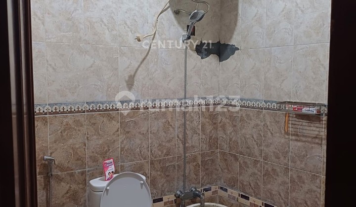 Rumah Dua Lantai Siap dengan Full Furnished 2