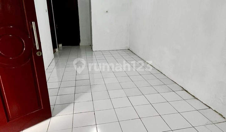 Dijual Cepat Rumah Full Renovasi - Siap Huni - Dekat Bandara! 2