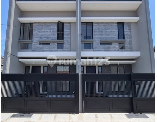 A035. Dijual Rumah Baru Modern Minimalis Klampis Semolo 2