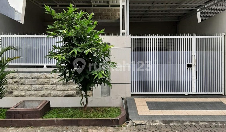 A010. Dijual Rumah Cantik Siap Huni Kutisari Indah Utara